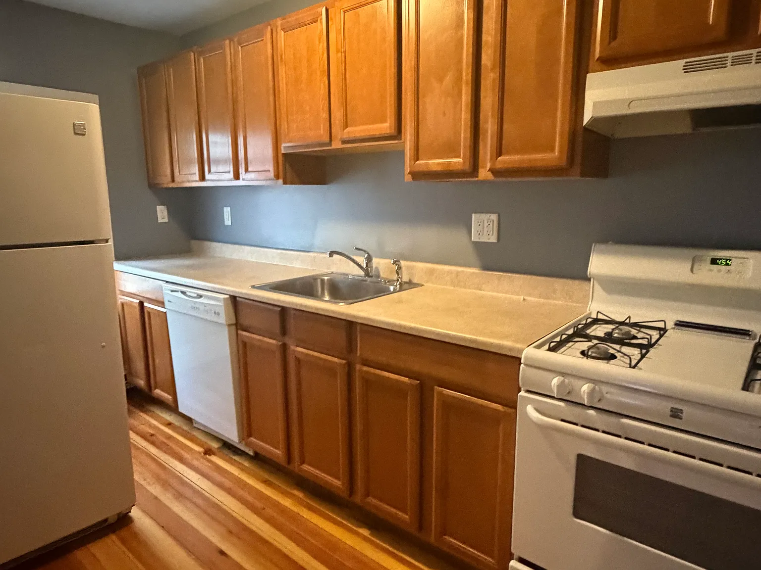 1 bed, 1.0 bath, $1,850 — Photo 3