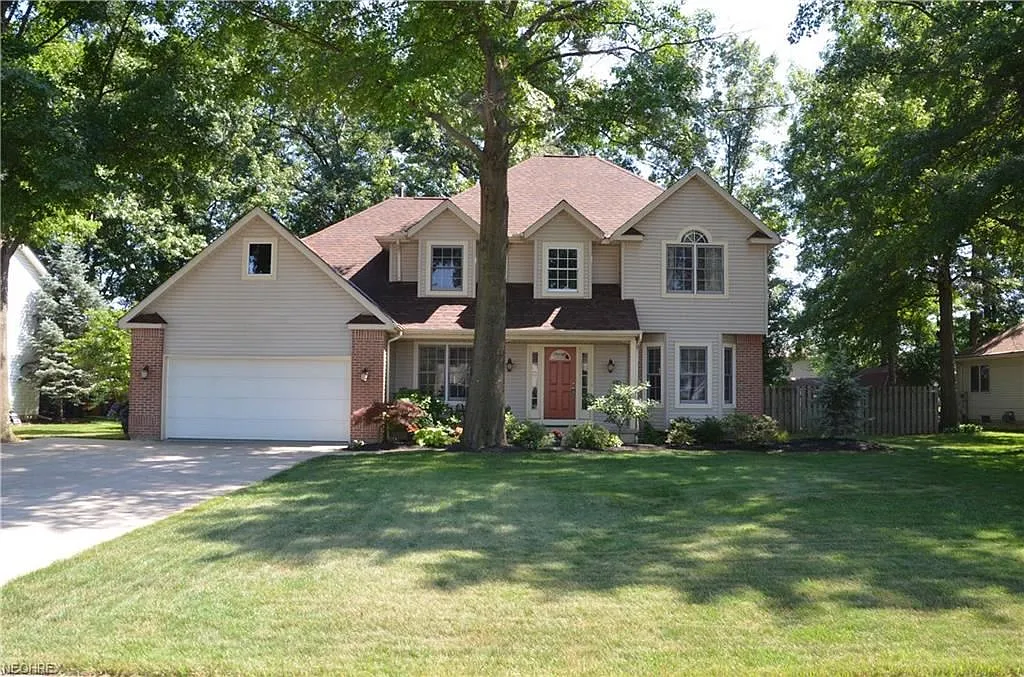 5340 Oakwood Dr photo 1