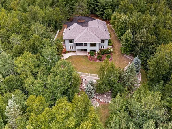 160 Pine Tree Ln, Coleraine, MN 55722
