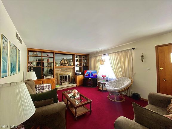 3rd image of 9976 Shepard Rd