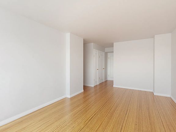 4th image of 430 W 34th St APT 4K