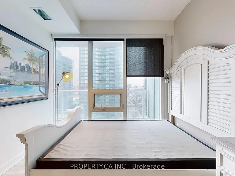 17 Bathurst St #1209 — Photo 22