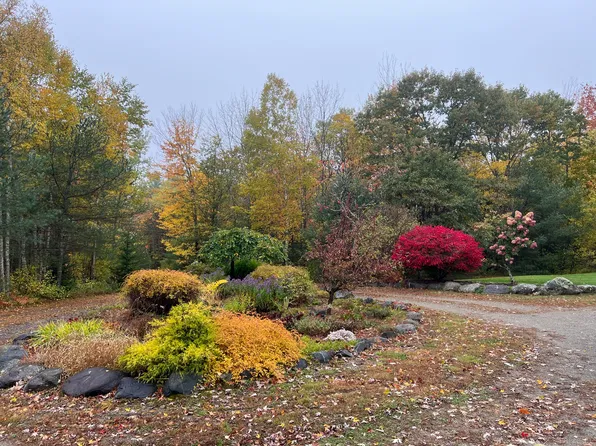 2 Blueberry Lane, Belfast, ME 04915