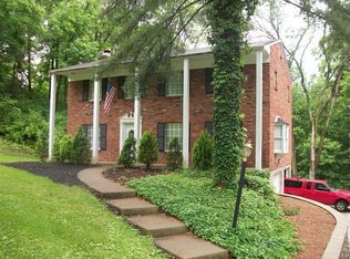 1127 Fox Run Rd, Milford, OH 45150