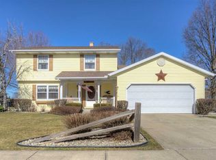 1805 Dutch Ct, South Bend, IN 46614