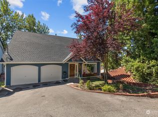 7547 20th Ave SW, Seattle, WA 98106