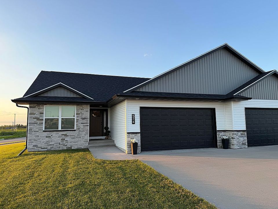 1st image of 574 Driftwood Ln