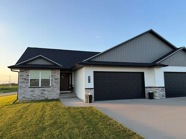 574 Driftwood Ln, Atkins, IA 52206