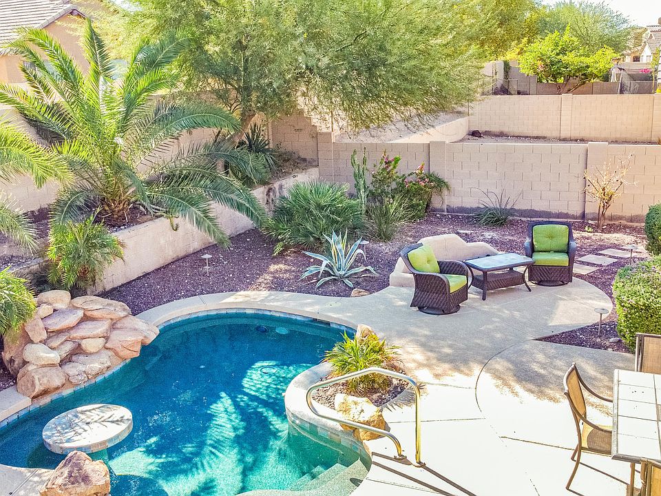 1st image of 18349 W Paseo Way