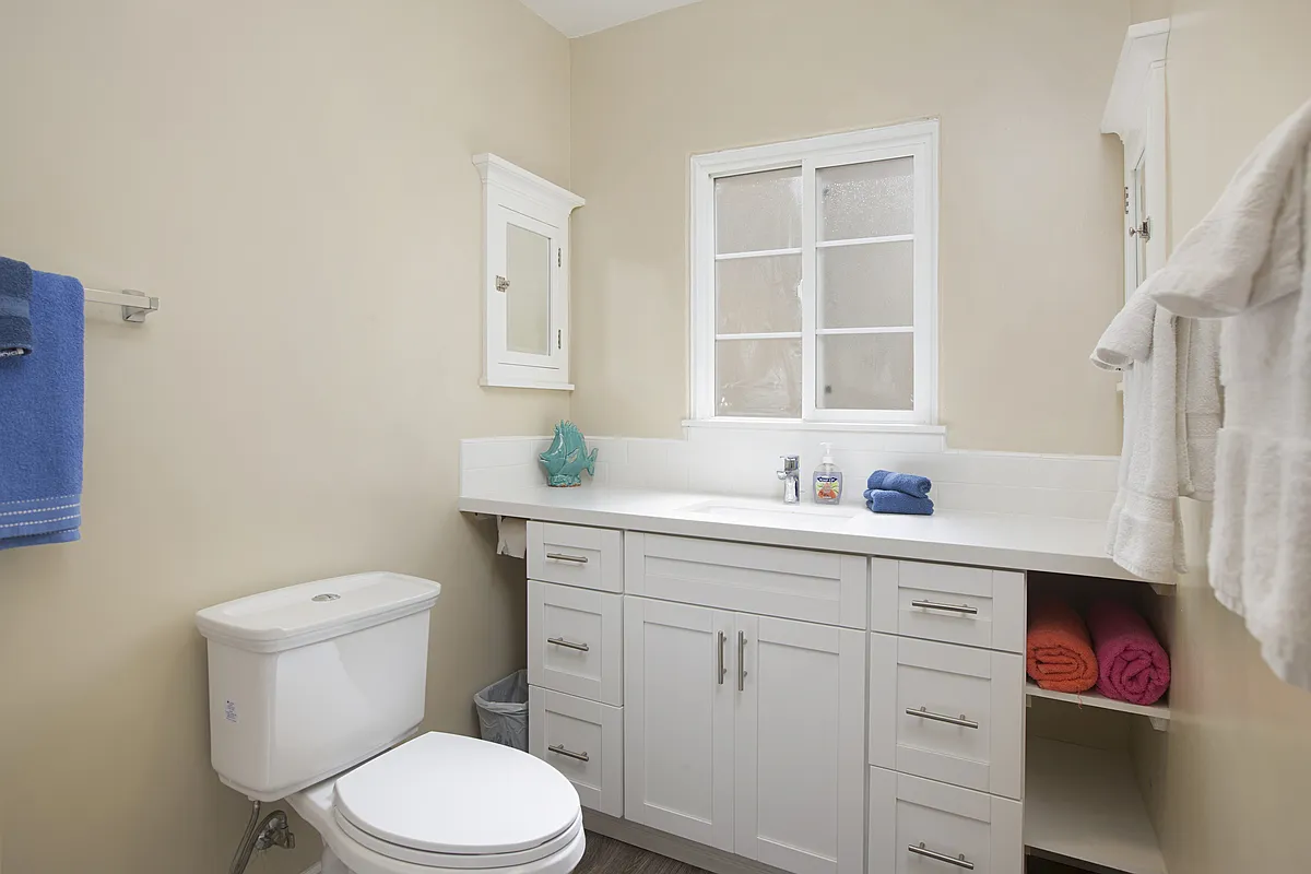 Whiting Court - 717 — Photo 1