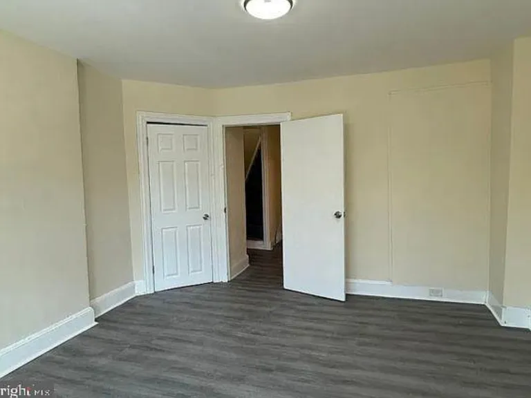 510 N Hermitage Ave — Photo 4