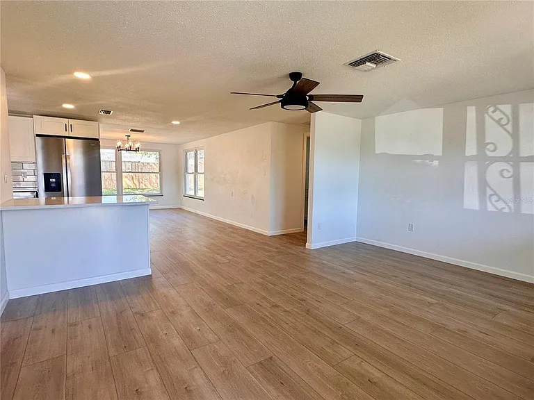 7521 Bougenville Dr — Photo 8
