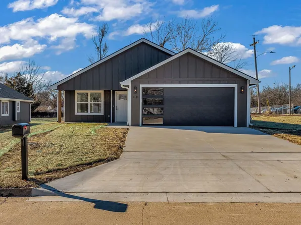 1167 SW Seabrook Ave, Topeka, KS 66604