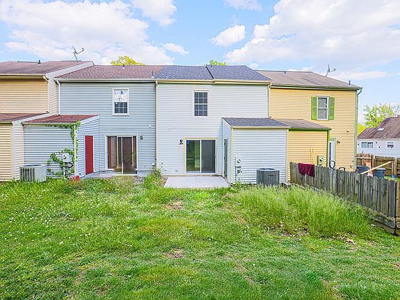 4th image of 1304 Bartley Pl