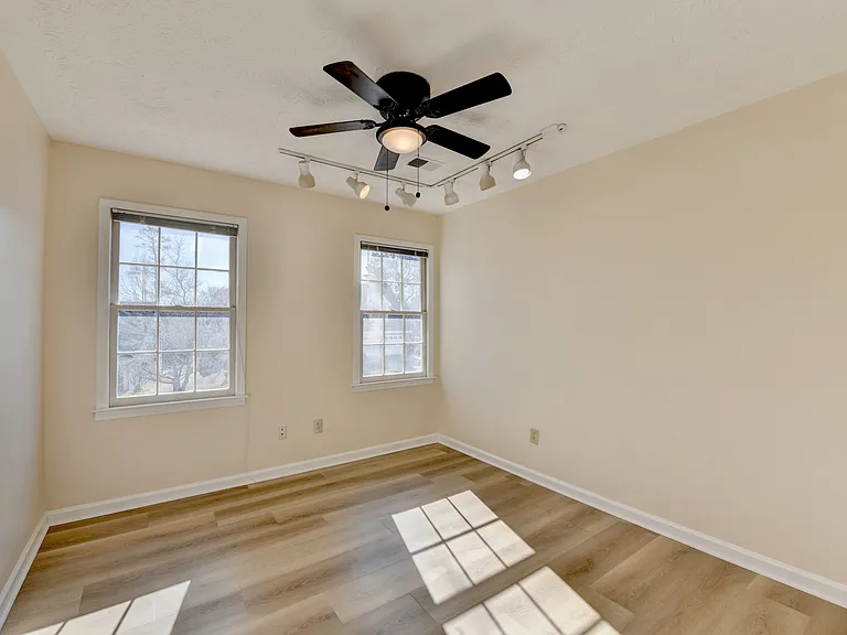 3945 Genoa Ct — Photo 38
