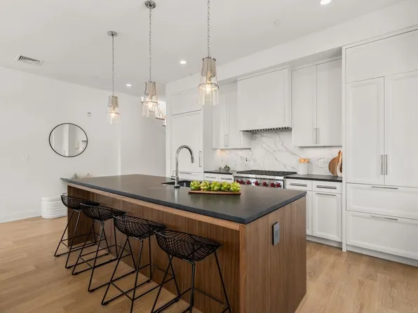 100 Linden St #301, Wellesley, MA 02482