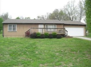 6314 S 16th St, Saint Joseph, MO 64504