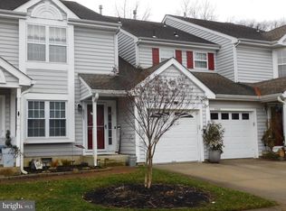 6305 Normandy Dr, Mount Laurel, NJ 08054