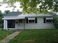 448 Woodlawn Ave photo 1