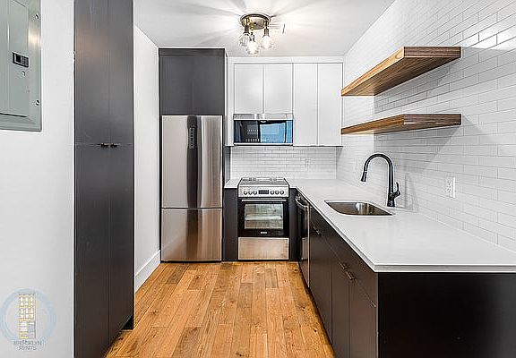3rd image of 499 Evergreen Ave #2D