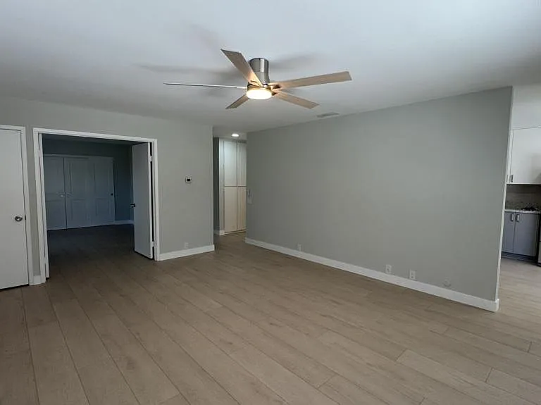 10541 Caminito Baywood — Photo 3
