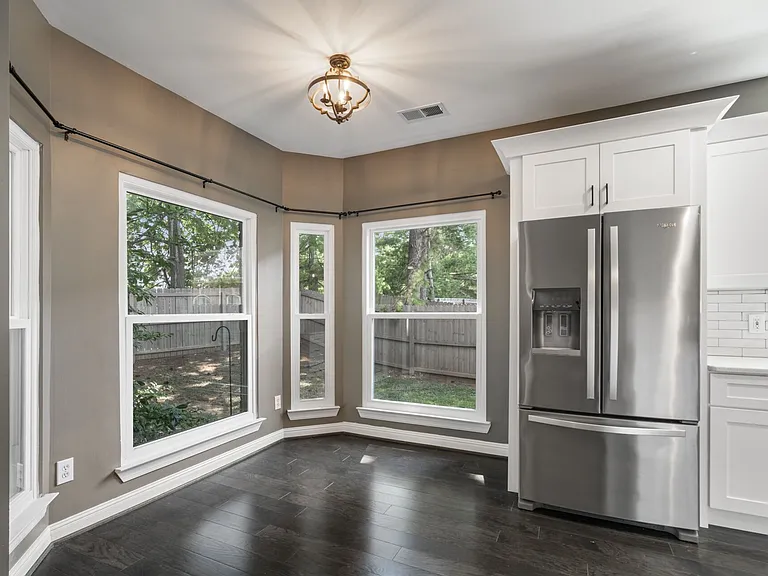 540 Bancroft Way — Photo 10