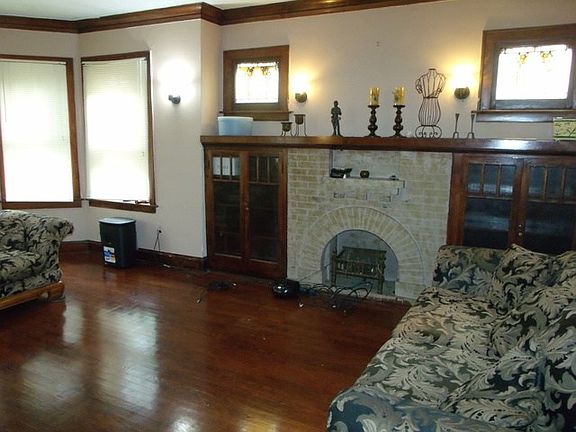 3rd image of 8216 S Marshfield Ave