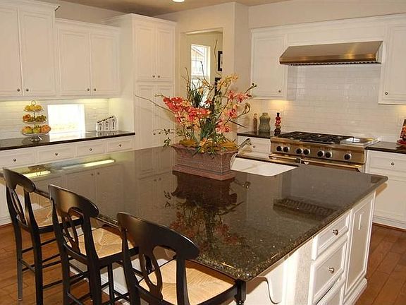 4th image of 2225 Wild Plains Cir