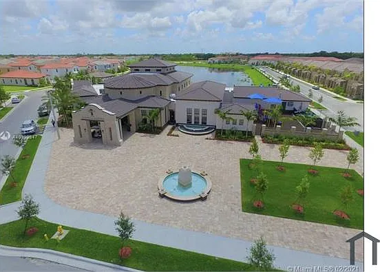 4 bed, 2312 sqft, $3,500 — Photo 2