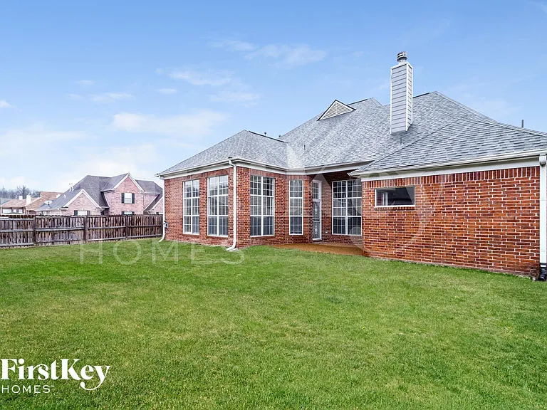 1651 S Frence Creek Cv — Photo 15