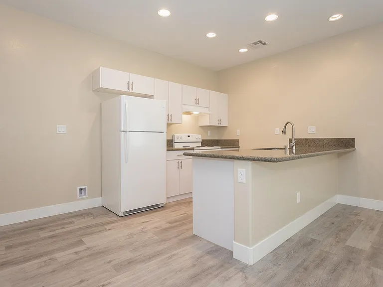 1741 S Dandelion St #2 — Photo 8
