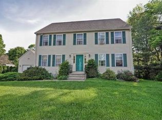 10 Leonard Pl, Foxboro, MA 02035