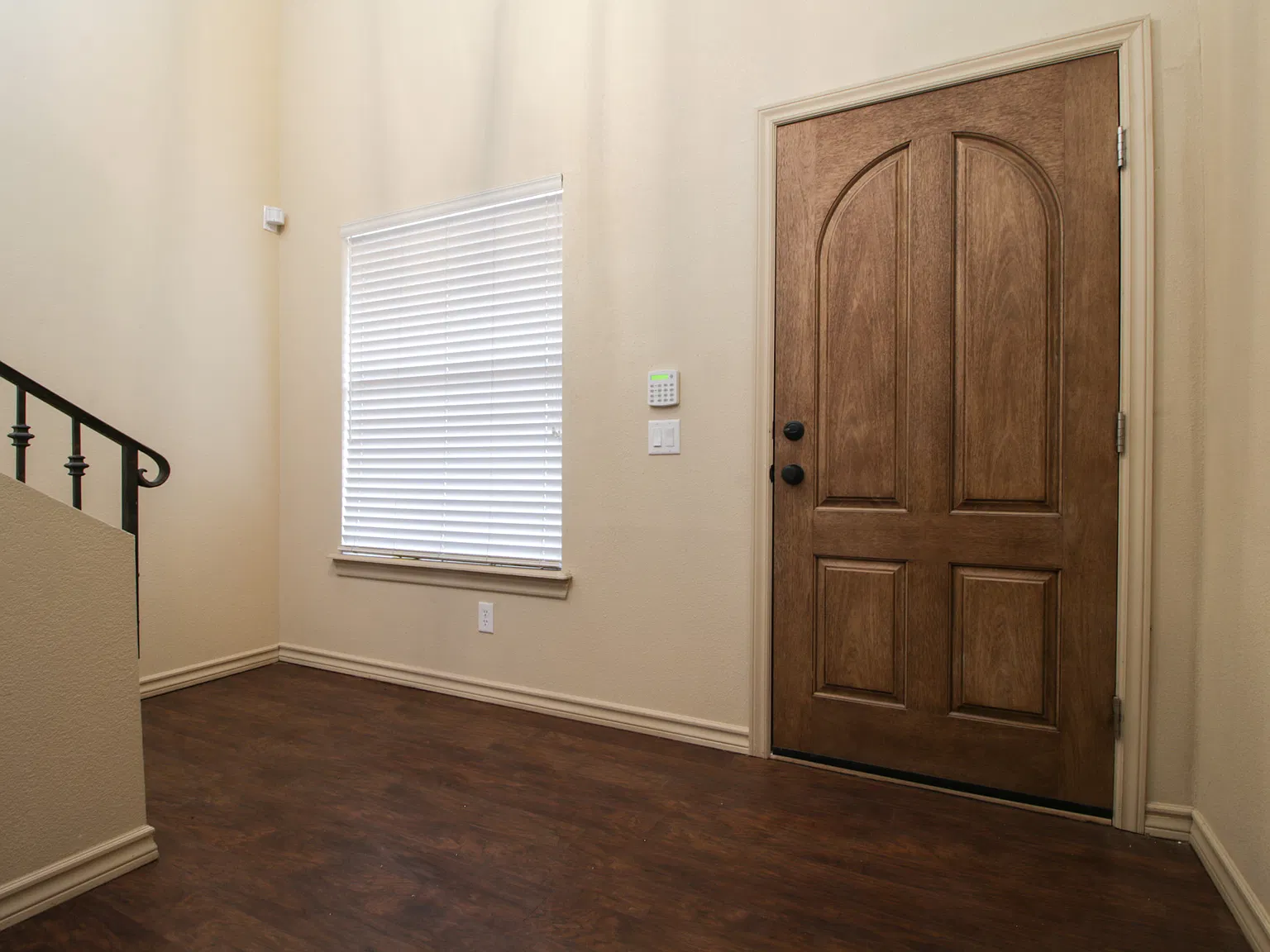 2 bed, 1520 sqft, $1,800 — Photo 4