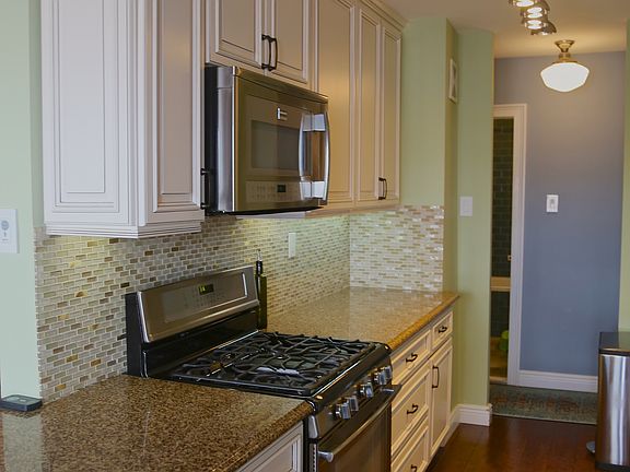 4th image of 25 Neptune Blvd APT 6K
