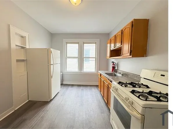 23 Underwood St #2R, Newark, NJ 07106