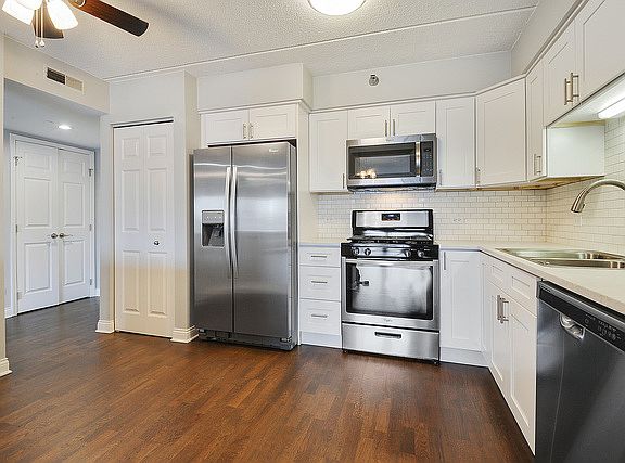 5th image of 7041 W Touhy Ave APT 410