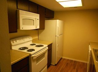 811 Ridgelawn Ln, Saint Peters, MO 63376