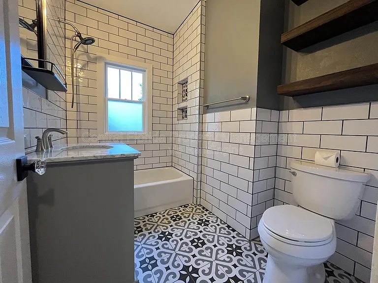 1509 E Jefferson St #X — Photo 27