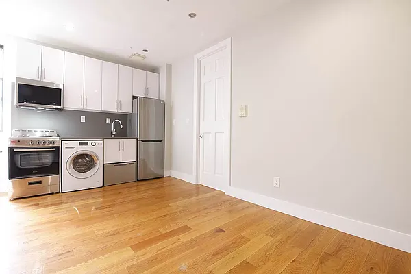 Rented by Heritage Realty LLC | media 11