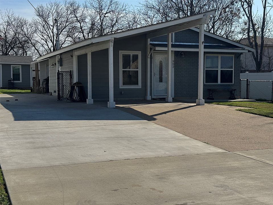 1st image of 902 W Avenue D