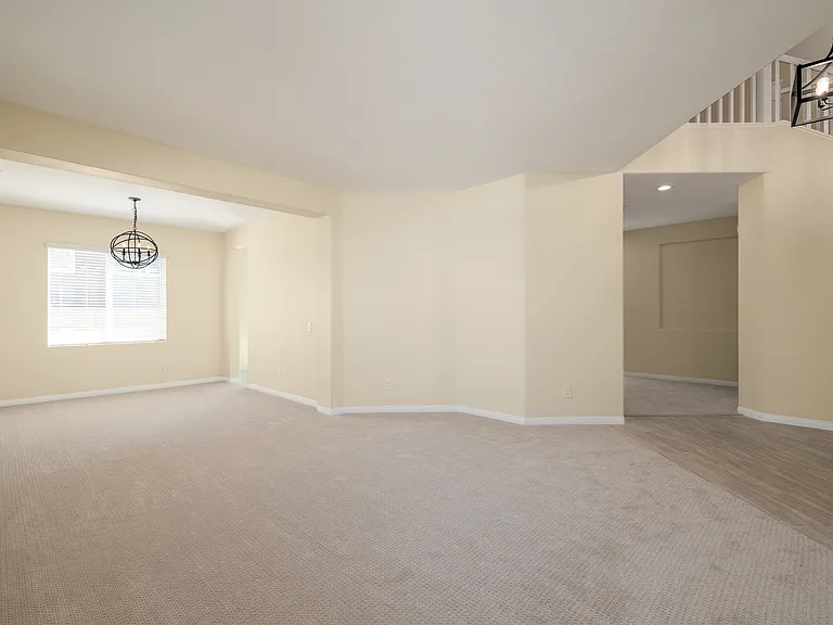 29 Berkshire Ave — Photo 6