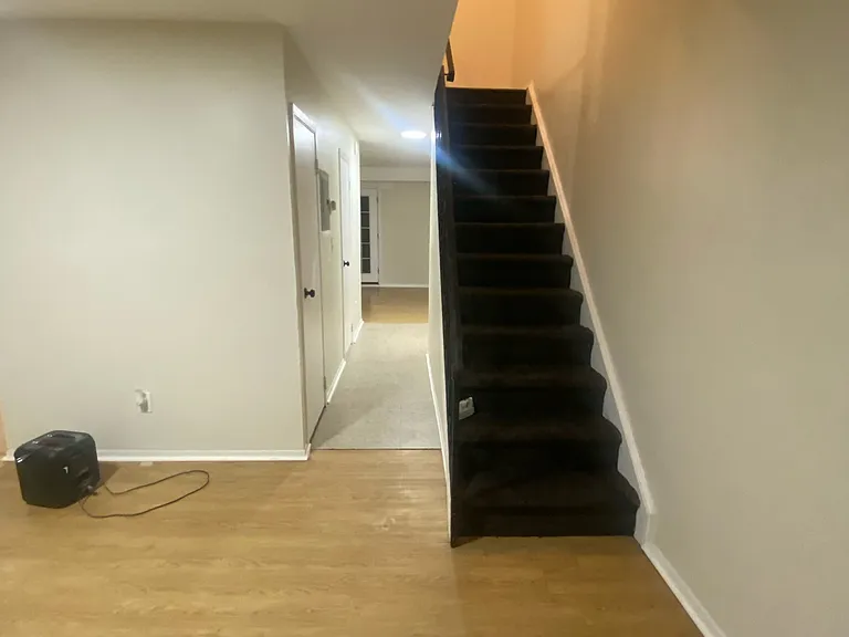 230 Hill Rise — Photo 43