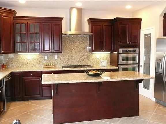 4th image of 3685 El Camino Dr
