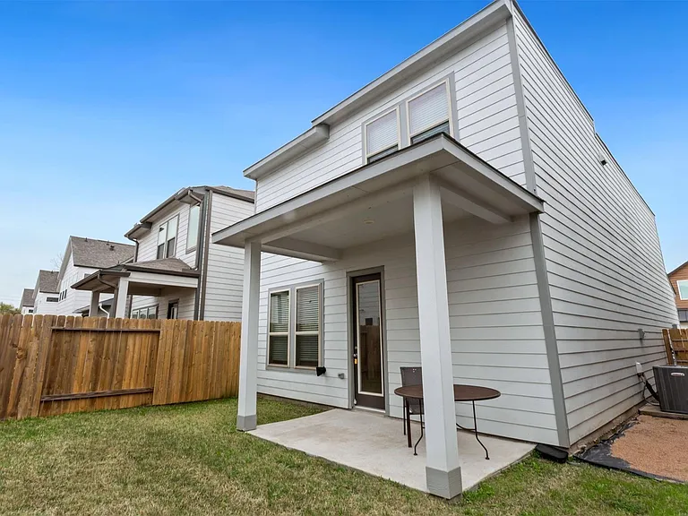 4416 Santorini Ln — Photo 25