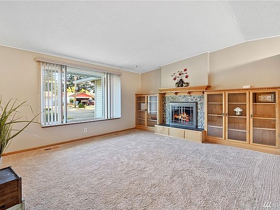 4th image of 4710 Belair Dr SE