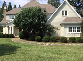 2142 Presidential Dr, Charleston, WV 25314