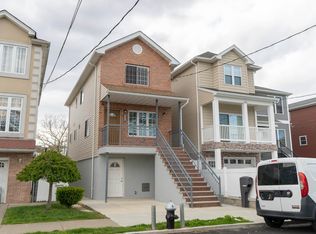 183 Kiswick St, Staten Island, NY 10306