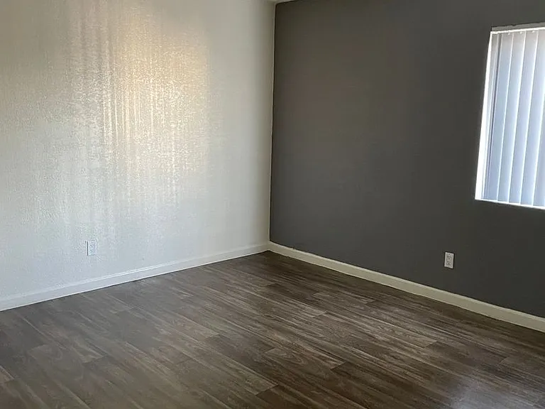 3621 N Black Canyon Hwy — Photo 17