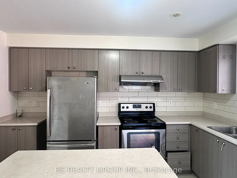 5257 Major Mackenzie Dr E — Photo 8