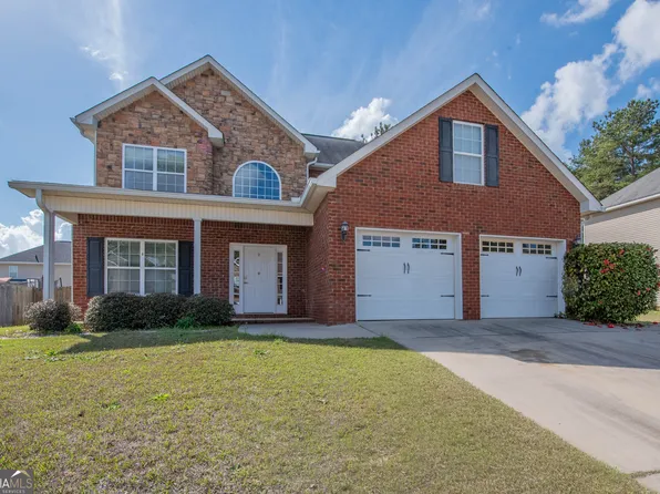 218 Misty Valley Ln, Bonaire, GA 31005